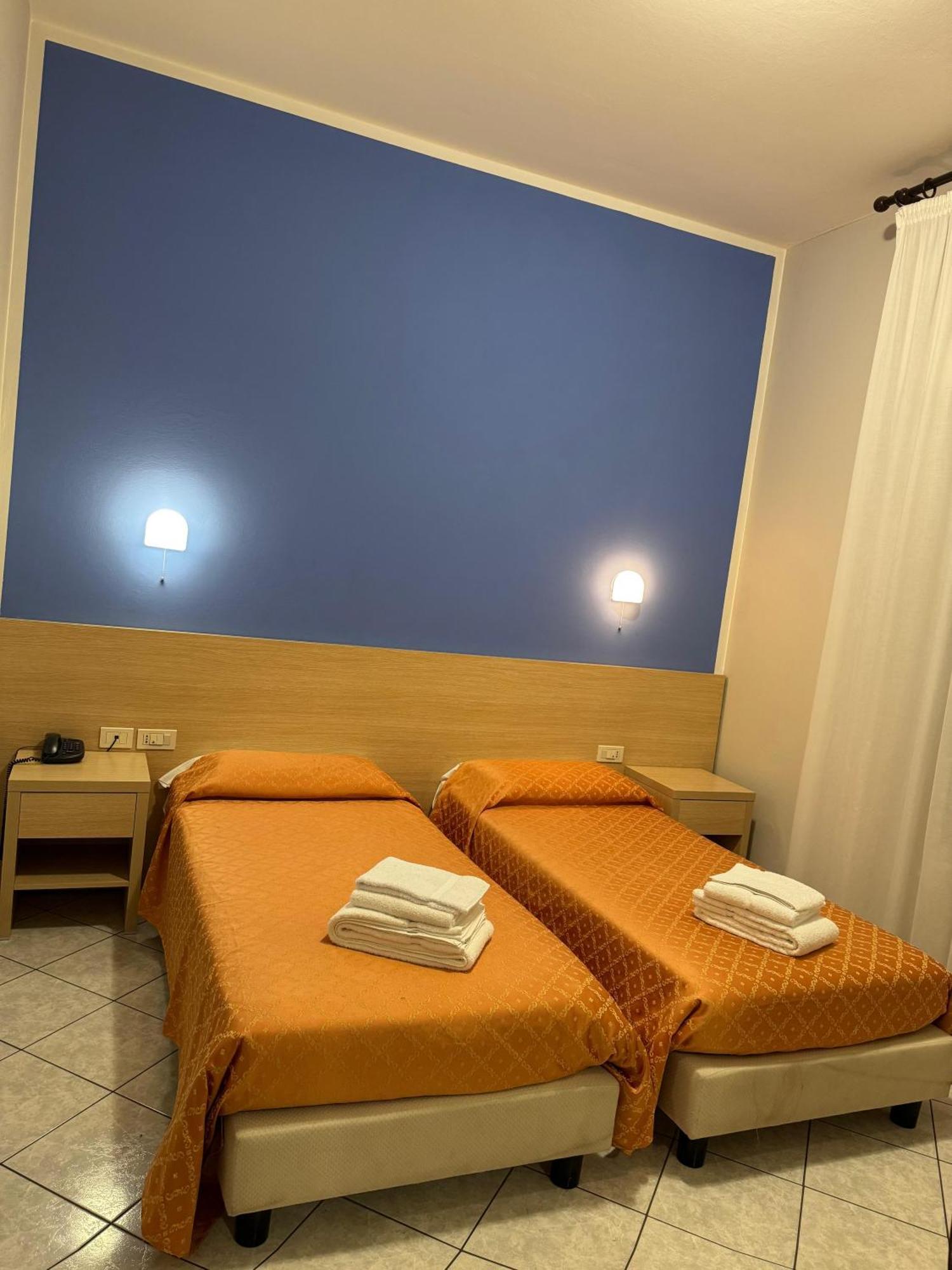 Albergo La Posta Arezzo Badia Al Pino Exterior photo