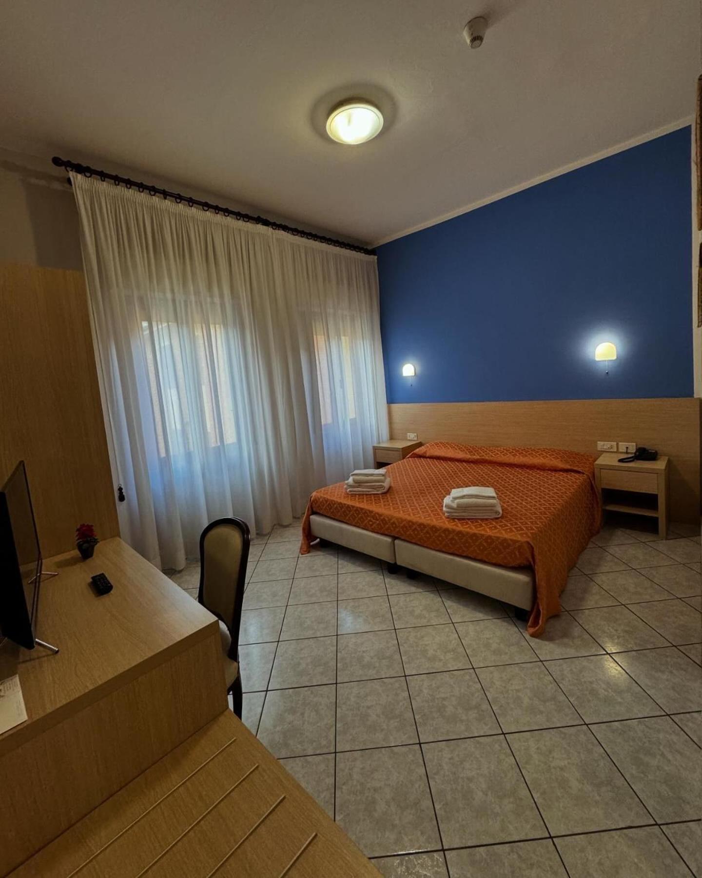 Albergo La Posta Arezzo Badia Al Pino Exterior photo